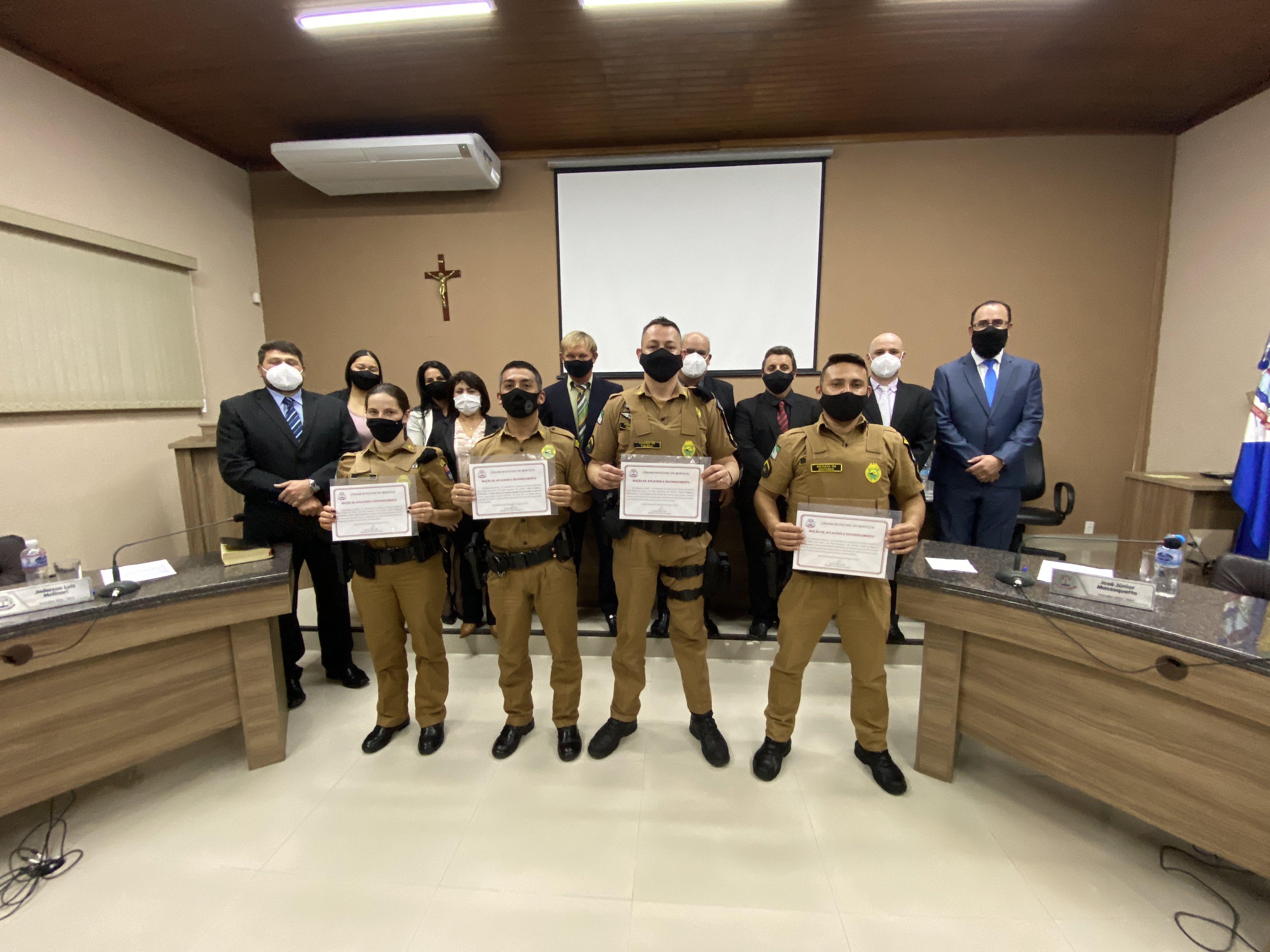 Câmara concedeu Moção de Aplausos para policiais militares